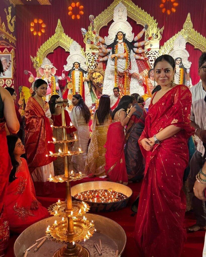 Bollywood Actresses in Durga Pooja 2023