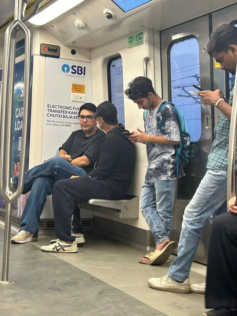Actor in Mumbai Metro